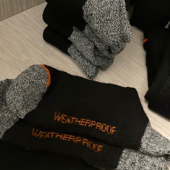 Other - NEW ALL Weatherproof Socks (5)- Unisex - Sizes 6-11